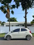 Kia Morning 2017 Beige - 4