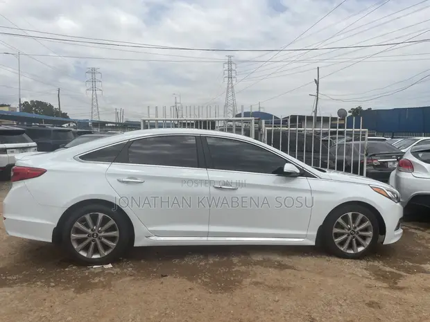 2017 Hyundai Sonata Limited Sedan FWD (2.4L) - 1
