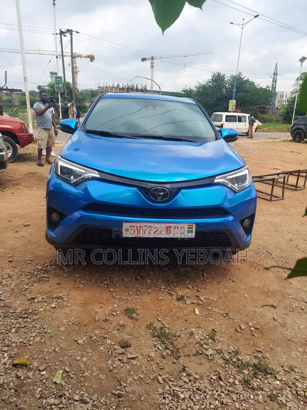 Toyota RAV4 2017 Blue - 1