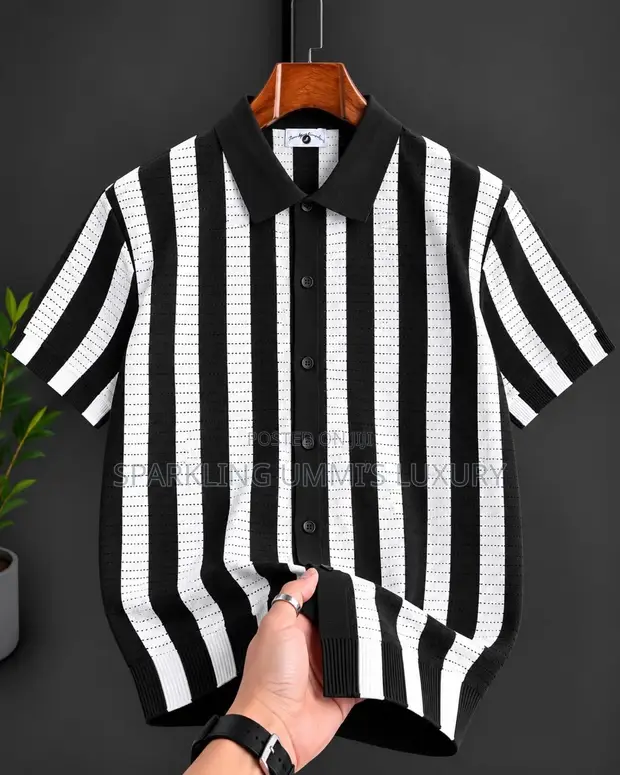 Luxurious Knitted Polo Shirt - 1