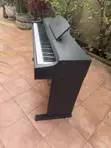 Yamaha CLP-810 Clavinova Digital Piano - 2
