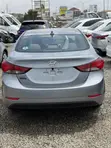 2016 Hyundai Elantra SE Sedan FWD (1.8L) - 3