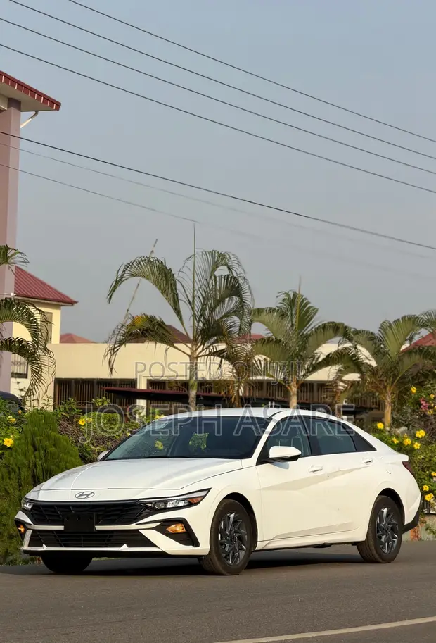 2025 Hyundai Elantra SEL Sport IVT White - 1