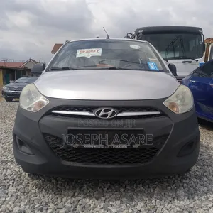 Hyundai i10 2013 Silver