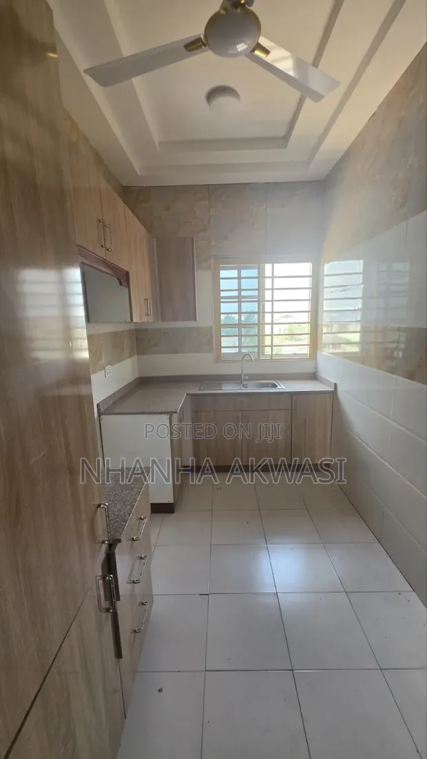 2-Bedroom Apartment for Rent in Klagon, Sakumono - 1