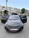 2017 Hyundai Avante GT - Black - 3