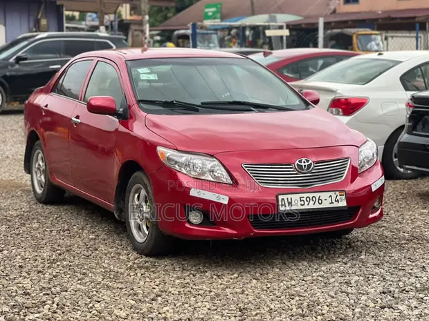 Toyota Corolla LE 2010 Red - 1