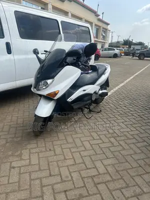 Yamaha T MAX 500cc Scooter 2014