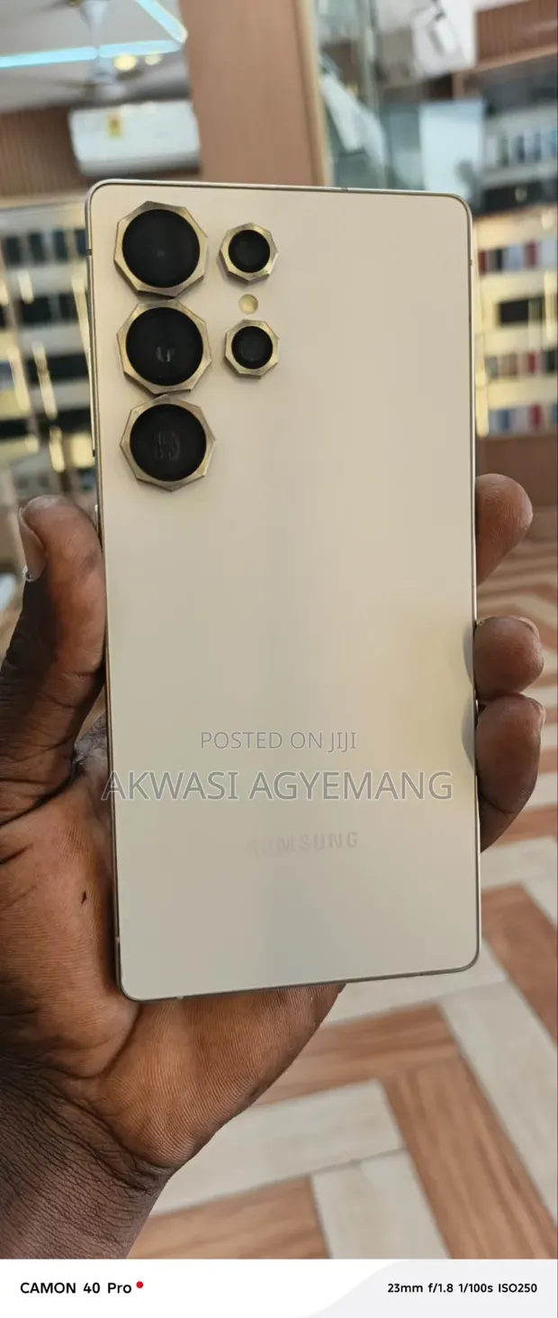Samsung Galaxy S25 Ultra 256GB White - 1