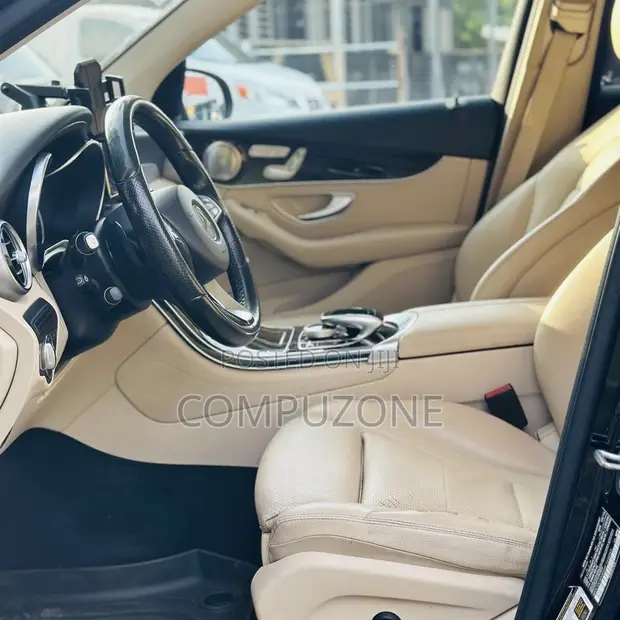 Mercedes-Benz GLC-Class 2017 Black - 1