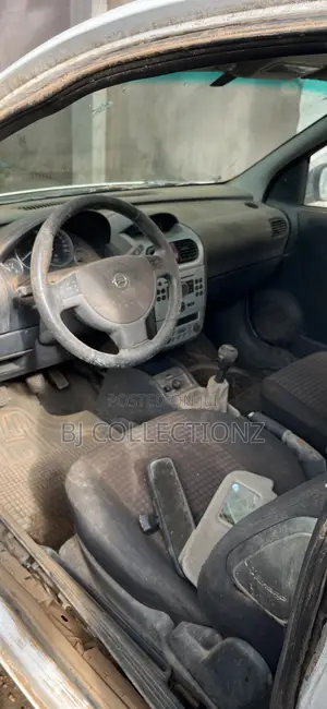 Opel Corsa 2005 White