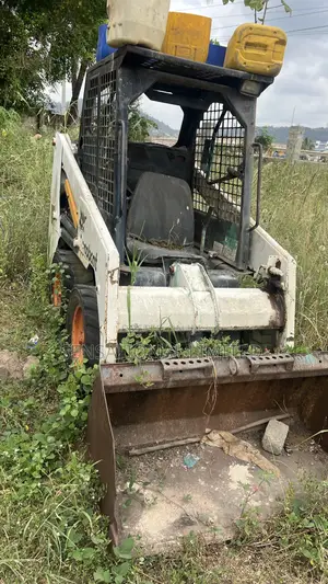 Used Bobcat S175 Skid Steer Loader with Bucket