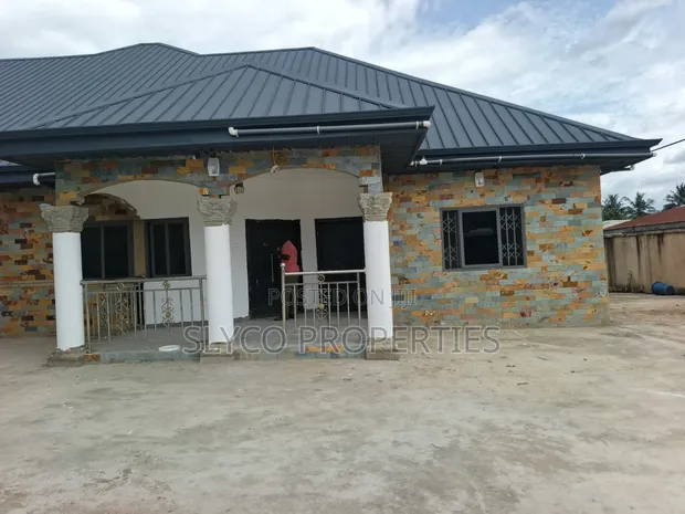 2-Bedroom Apartment for Rent in Koforidua Pipeline, New-Juaben Municipal - 1