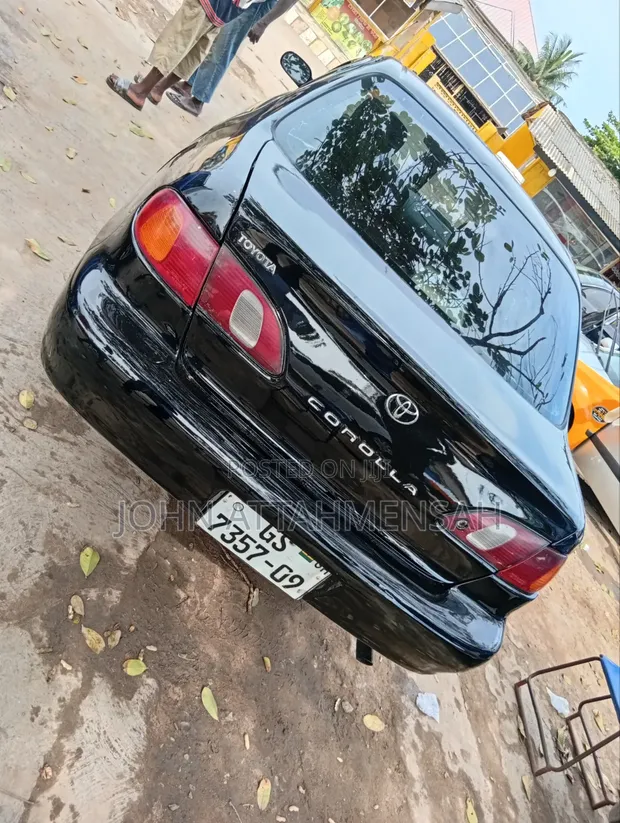 Toyota Corolla 2022 Black - 1