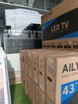 Ailyons 43-inch Full HD LED TV - 2
