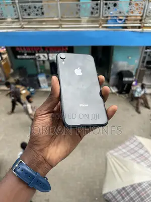 Apple iPhone XR 64GB Black