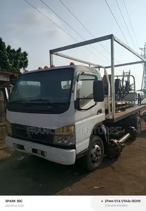 Mitsubishi Canter Food Truck