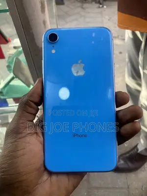 Apple iPhone XR 64GB Blue