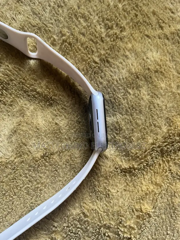 Apple Watch Series 4 44mm - 1