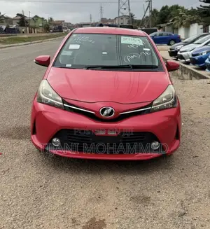 Toyota Vitz 2015 Red