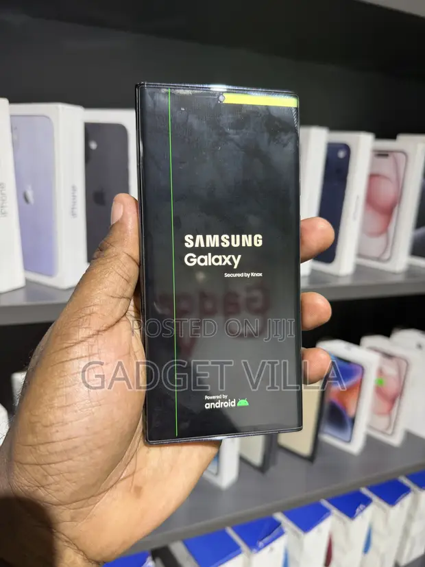 Samsung Galaxy S22 Ultra 5G 256GB Black - 1