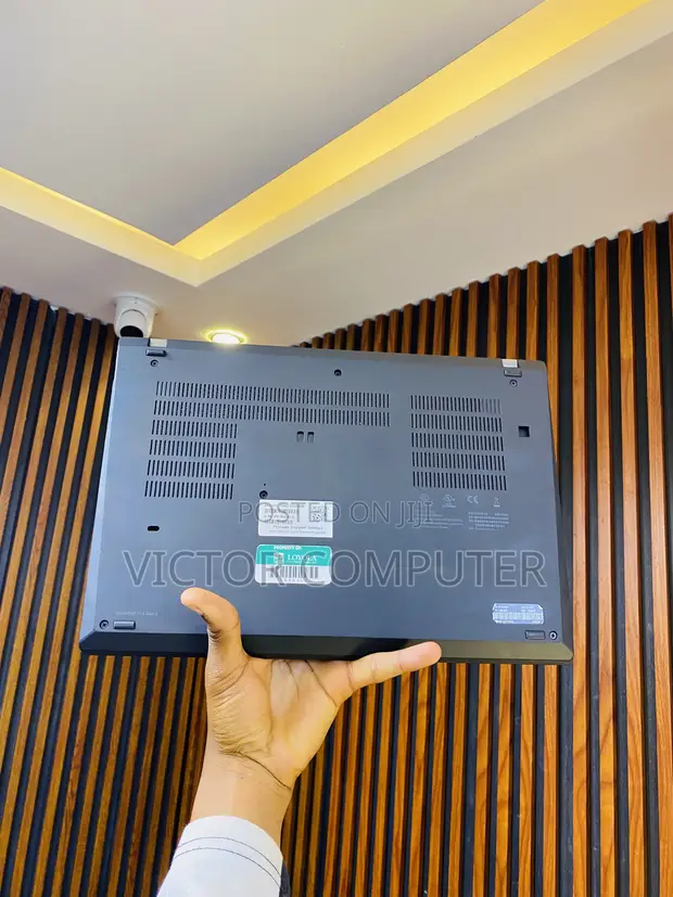 Lenovo ThinkPad T14 Gen 2 Laptop - 1