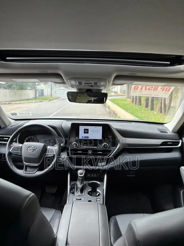 Toyota Highlander XLE AWD 2024 Gray - 1