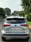 Toyota Highlander XLE AWD 2024 Gray - 4