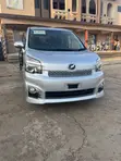 Toyota Voxy X 4WD 8-Seater 2012 Silver - 2