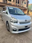 Toyota Voxy X 4WD 8-Seater 2012 Silver - 3