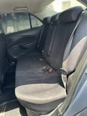 Toyota Yaris 1.5 Sedan 2008 Gray
