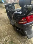 Suzuki Burgman 400 Scooter (2006) - 4