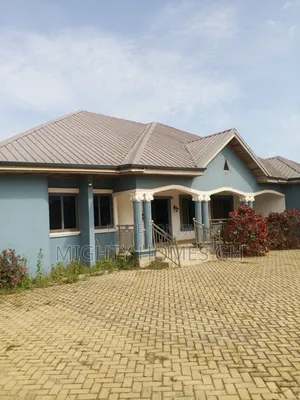 5 Bedroom House for Rent in Mighty Homes, Kasoa