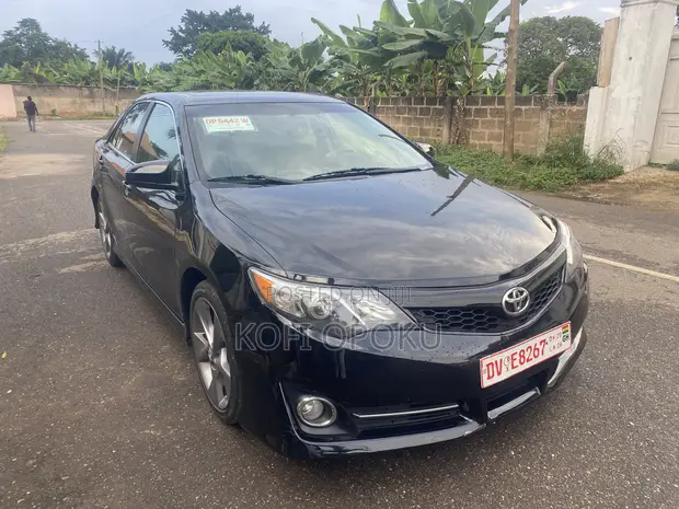 Toyota Camry 2014 Black - 1