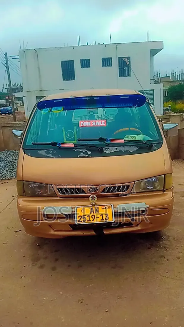 Kia Pregio 2004 Brown - 1