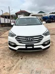 Hyundai Santa Fe SE AWD 2018 White - 2