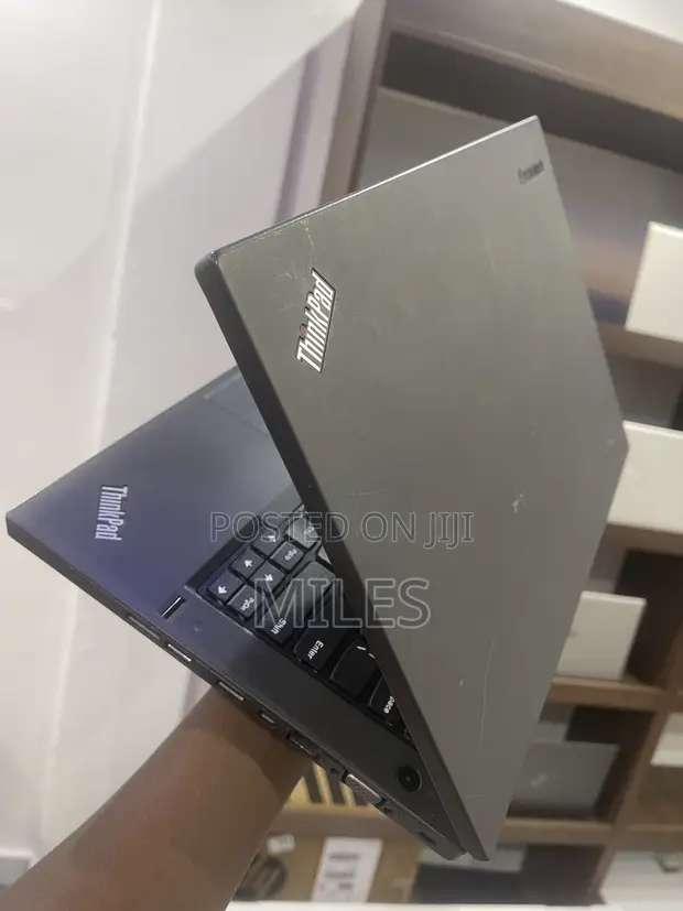 Lenovo ThinkPad L450 Laptop - 1