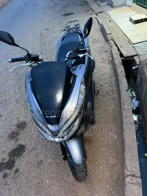Honda Scooter 2015 Gray