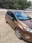 Ford Fiesta SE Hatchback 2012 Brown - 3