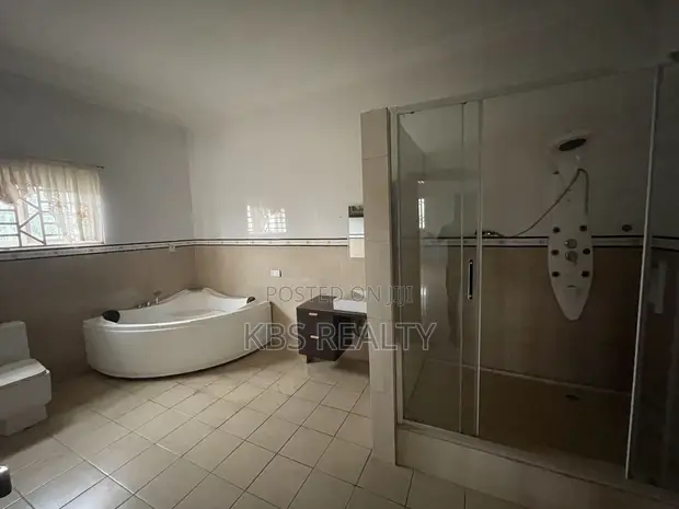 5-Bedroom Duplex for Rent in Danyame, Kumasi - 1