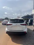 2020 Toyota Highlander XLE AWD White - 3