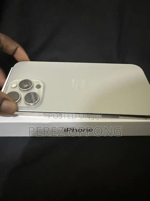 Apple iPhone 16 Pro Max 256GB Gold - 1