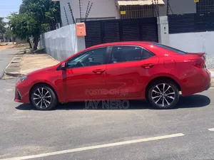 2019 Toyota Corolla SE Red