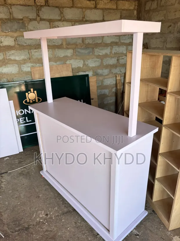 Foldable Cocktail Bar with Wheels - 1
