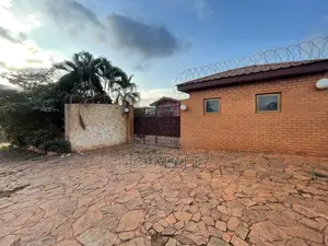 3 Bedroom House for Rent in Ahodwo-Daban, Kumasi