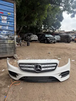 Mercedes-Benz E300 Front Bumper