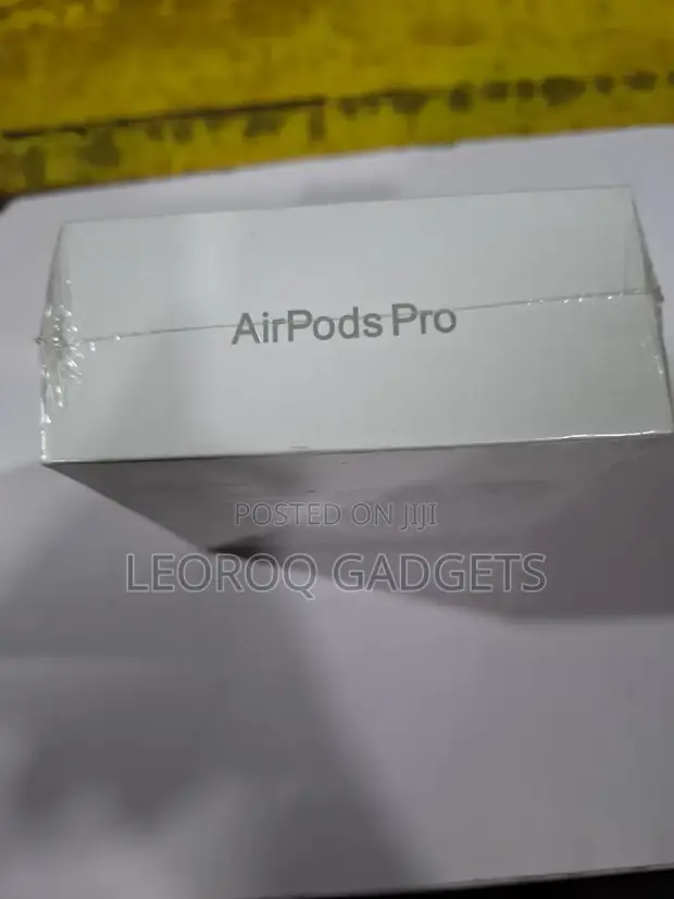 Apple AirPods Pro - 1