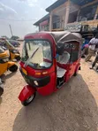 Bajaj RE 2025 Red - 3