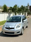 Toyota Vitz 1.0 FWD 3dr 2010 Silver - 4