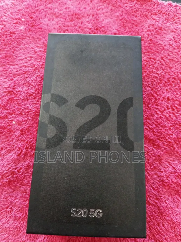 New Samsung Galaxy S20 128GB Black - 1